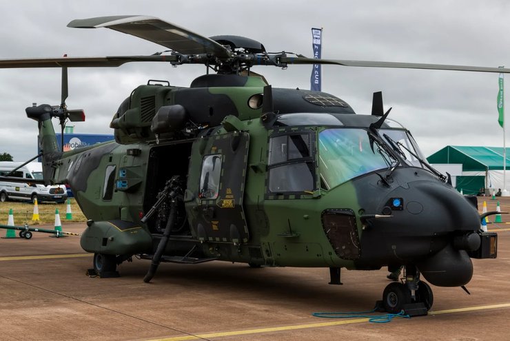 вертолет NH-90