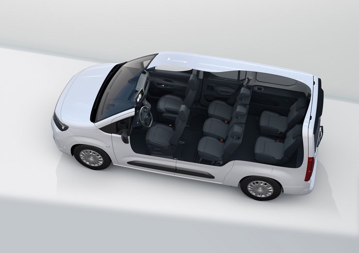 салон Opel Combo 2024, новий Opel Combo, Opel Combo 2024, електромобіль Opel