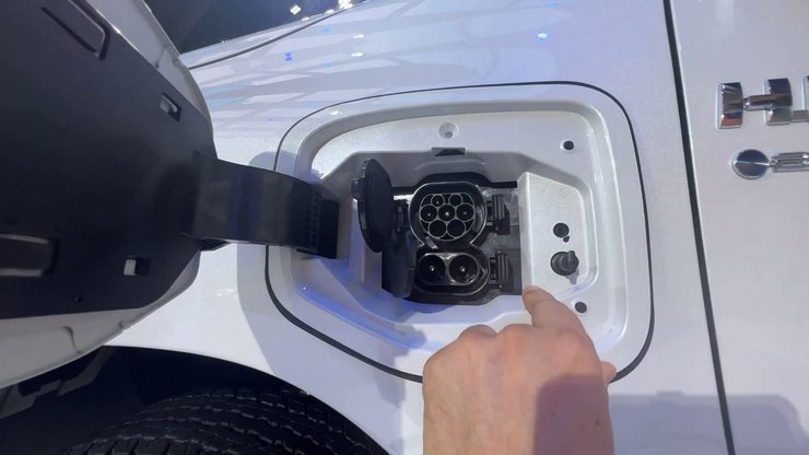 Toyota Hilux, пикап Toyota Hilux, электромобиль Toyota