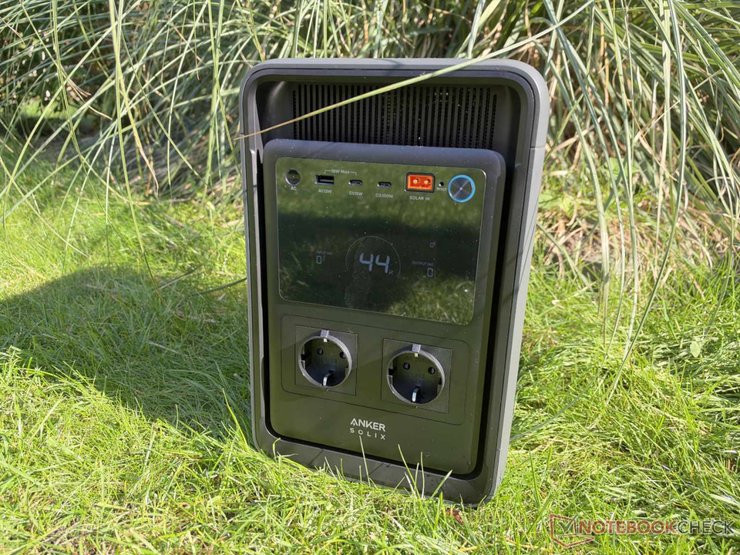 Зарядная станция Anker Solix S2000
