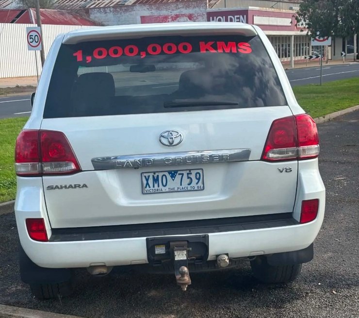 Toyota Land Cruiser 200