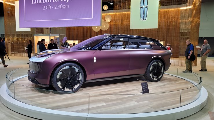 автошоу в Детройте, Детройтский автосалон, автошоу NAIAS, Ford Mustang, Chevrolet Blazer, Chrysler 300, Dodge Charger