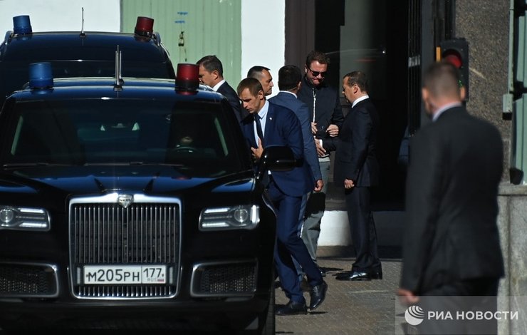 Дмитрий Медведев на похоронах Михаила Горбачева, Дмитрий Медведев простился с Михаилом Горбачевым, церемония прощания с Михаилом Горбачевым, похороны Михаила Горбачева, Алла Пугачева на похоронах Михаила Горбачева