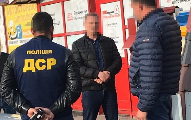 Борисполь, взятка