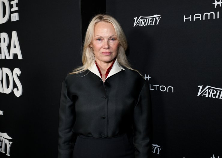 Памела Андерсон