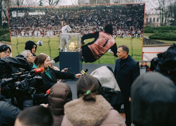 Шевченко та преса