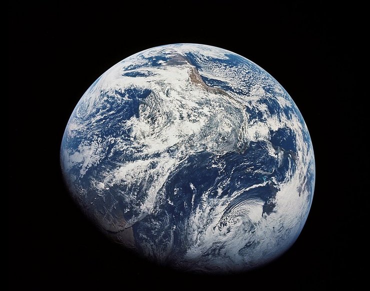 Земля Аполлон-8