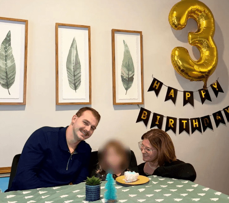 Женщина, бывший муж, муж, дети, проживание, живут вместе