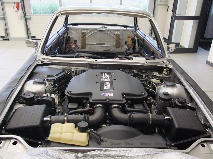 двигун BMW M5 E39