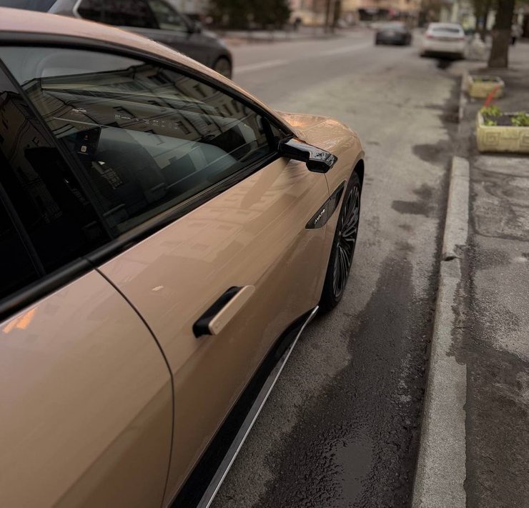 Avatr 12 камери дзеркала