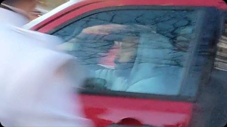 Фото Брукса, сидящего за рулем внедорожника во время наезда на людей в Уокешо