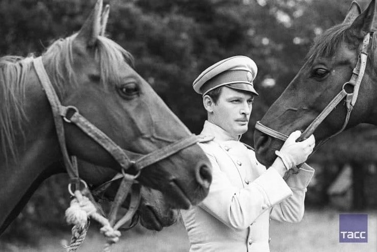 василий лановой