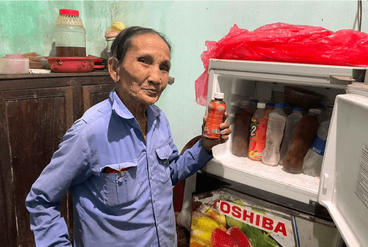 жінка, холодильник, напої