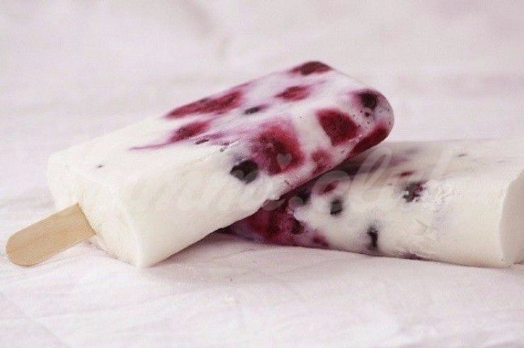 Чорниця фруктовий лід з кокосовим молоком