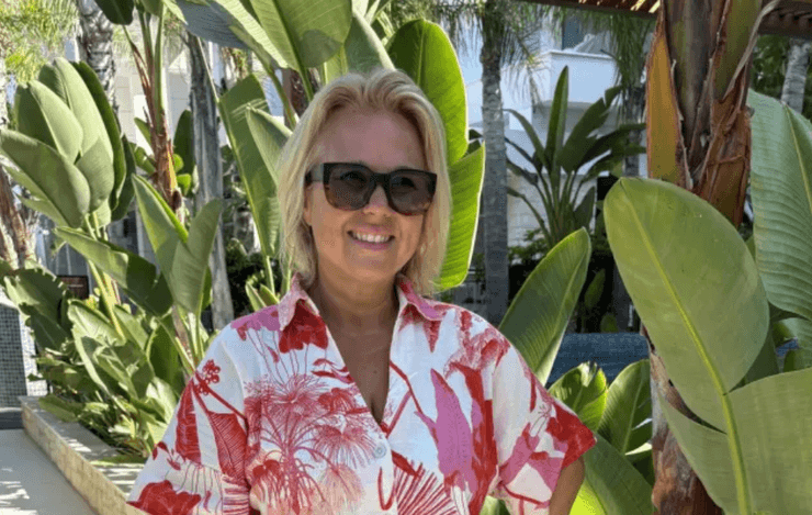 Нікола Льюїс на відпочинку