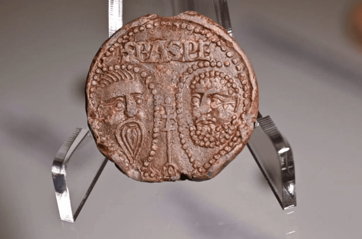 артефакт, папа римский, исследование, археология, греция, Папская булла, средневековая булла, исторический артефаки