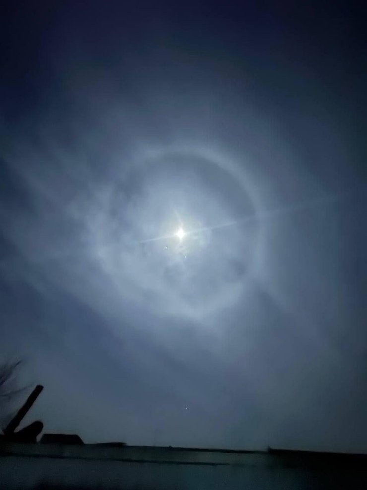 Лунное гало над Киевской областью Лунное гало над Киевской областью
