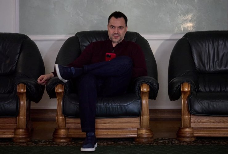 Алексей Арестович, Арестович об обстрелах, обстрелы Киева 10 октября, ракетный удар по Киеву 10 октября, ракетный удар по Украине 10 октября, последствия ракетного обстрела РФ, Путин мстит за Крымский мост, подрыв Крымского моста