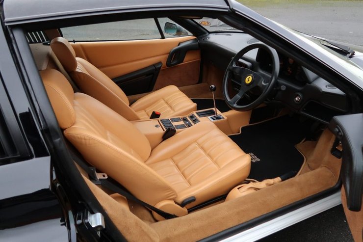 салон Ferrari 328 GTS, Ferrari 328, суперкар Ferrari, Ferrari 328 1989