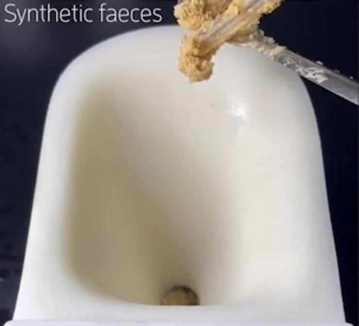 скользкий унитаз