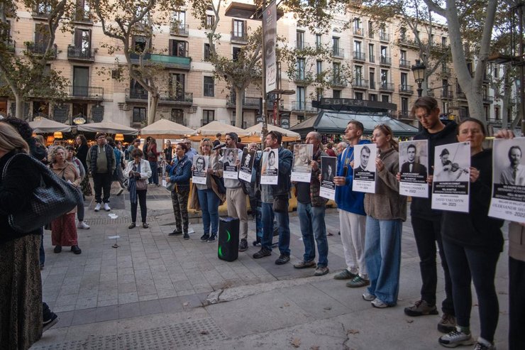 Росіяни в Барселоні напали на активістів, які вийшли вшанувати пам"ять вбитих українських митців