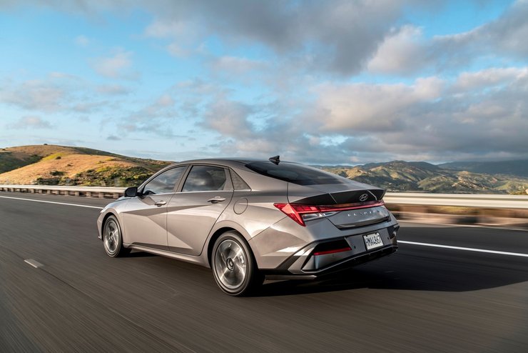 Hyundai Elantra 2024, Hyundai Elantra, новая Hyundai Elantra, седан Hyundai, седан Hyundai