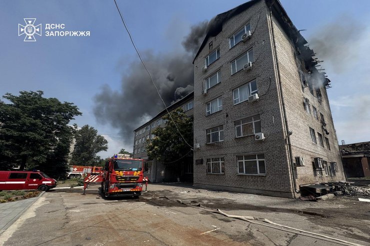 Наслідки обстрілу Запоріжжя російськими безпілотниками 7 липня