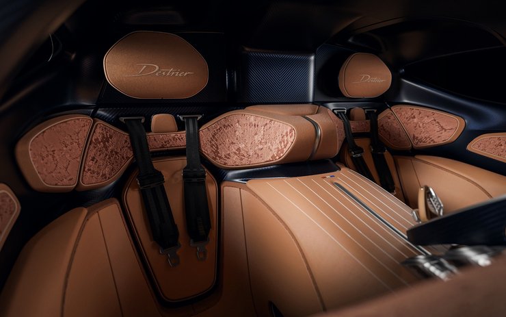 салон Bugatti Destrier