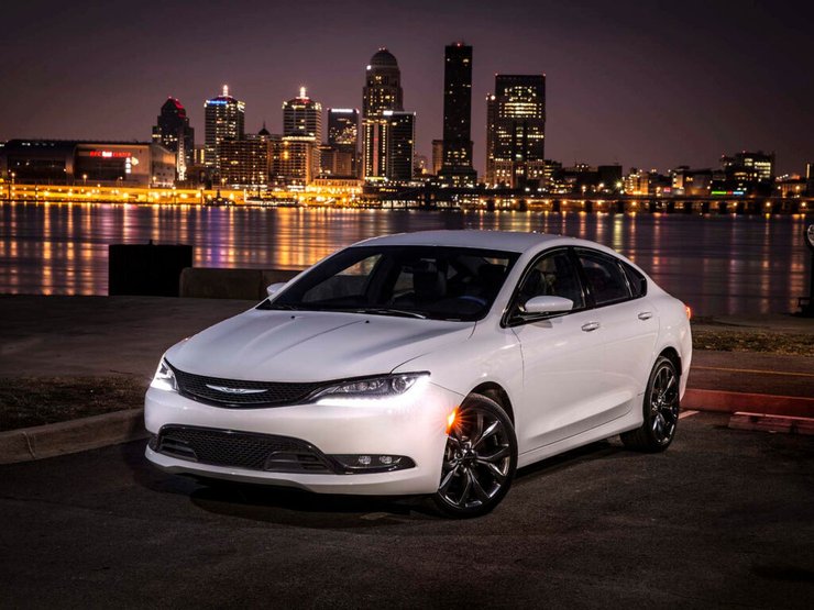Chrysler 200