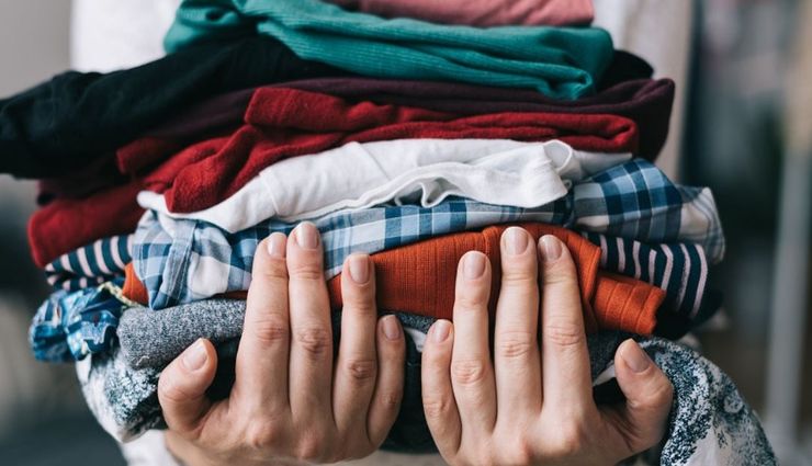 Супруги перебирали старую одежду с детства и наткнулись на невероятные находки, интересные истории