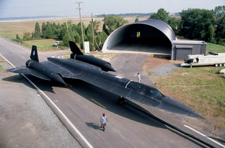 літак SR-71, SR-71 Blackbird, американський літак SR-71, Lockheed Corporation, розробка Lockheed, літак-заправник, стратегічний розвідувальний літак