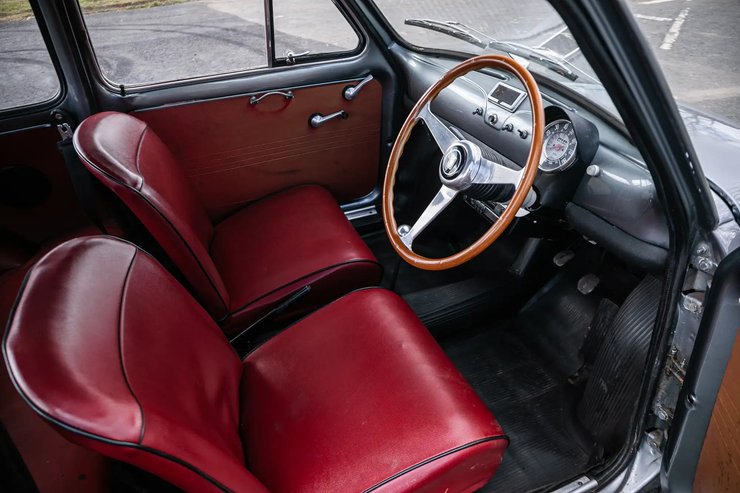 салон FIAT 500