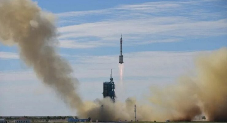 Чанчжэн 2F, ракета