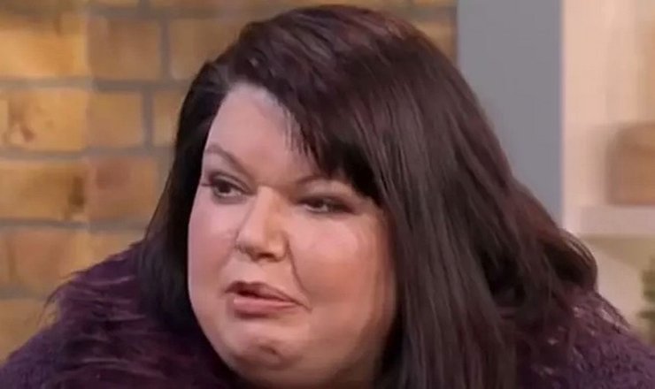 Подружня пара, ревнива дружина, перевірка на детекторі брехні, інша жінка, забороняє дивитися телевізор, ревнощі, стосунки