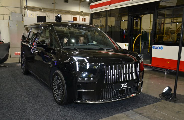 Zeekr 009, електромобілі Zeekr, Zeekr в Україні