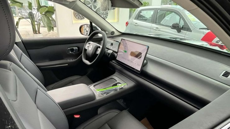 салон Leapmotor C16, Leapmotor C16, електромобіль Leapmotor