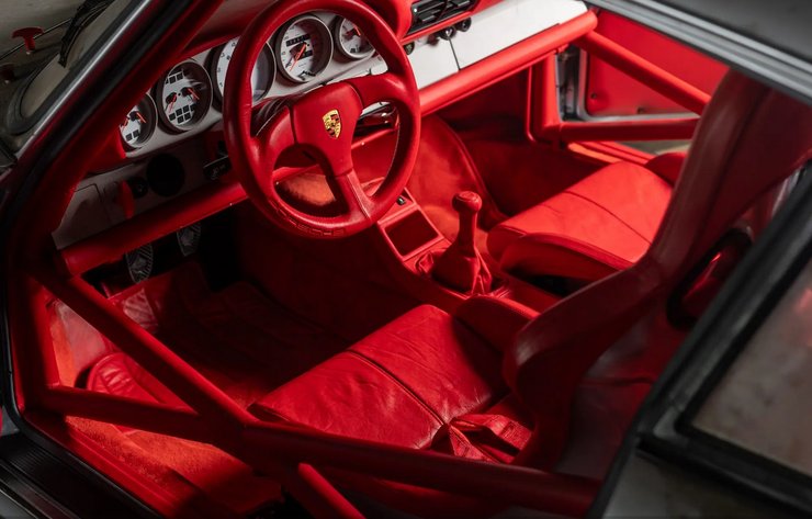 Салон Porsche 911 Carrera RSR