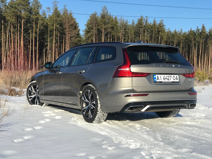 внешность Вольво В60, volvo v60 обзор, вольво в60, volvo v60 тест драйв, volvo v60 отзывы, volvo v60 внешность, Volvo V60 B4 R-Design