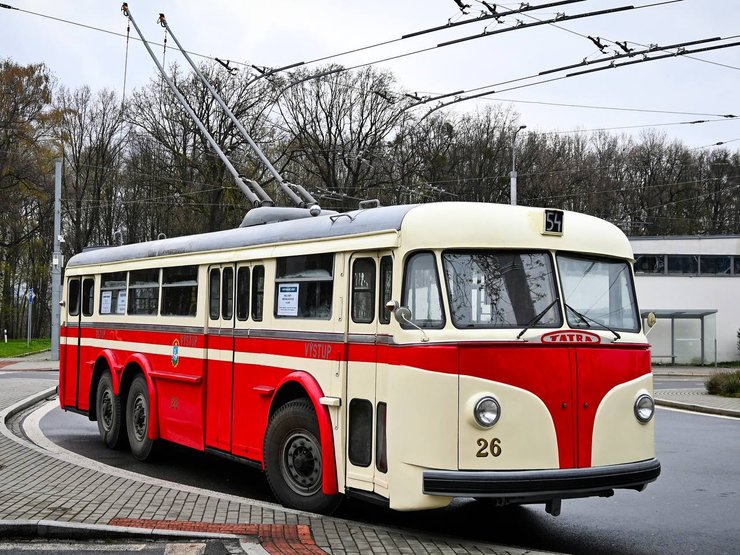 Tatra T400, Троллейбус Tatra