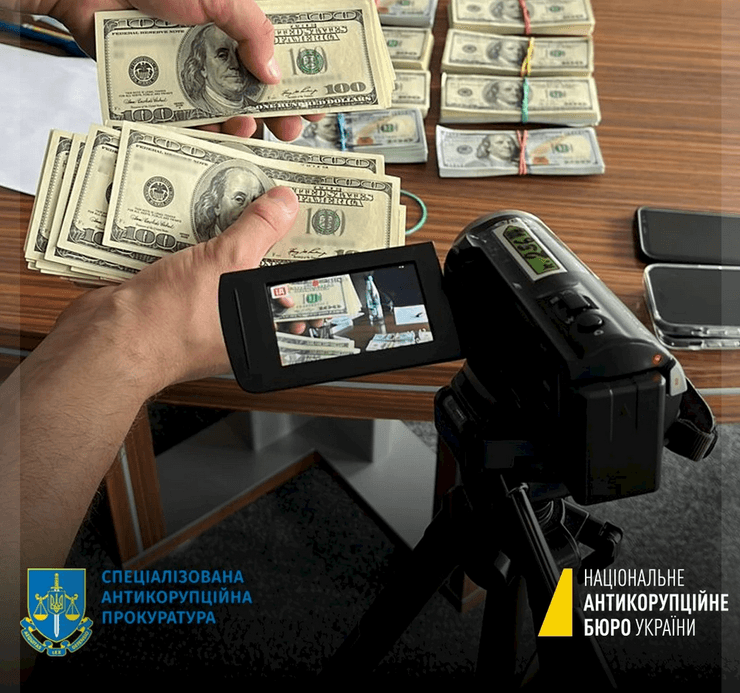 взятка, доллары США