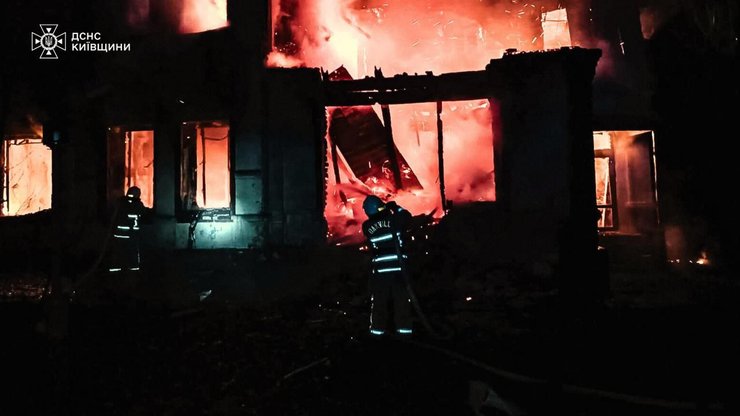 Атака дронов на Бучу – в городе горел интернат