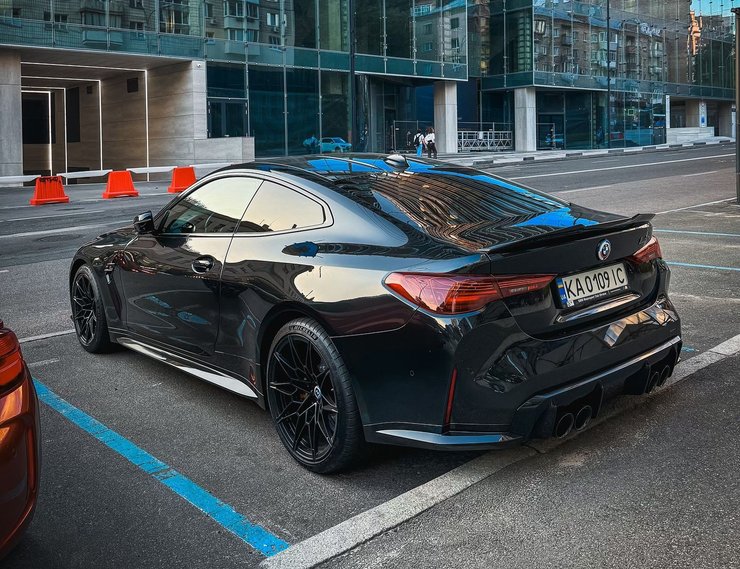 BMW M4, BMW M4 2024, новый BMW M4, спорткар BMW, спорткар BMW