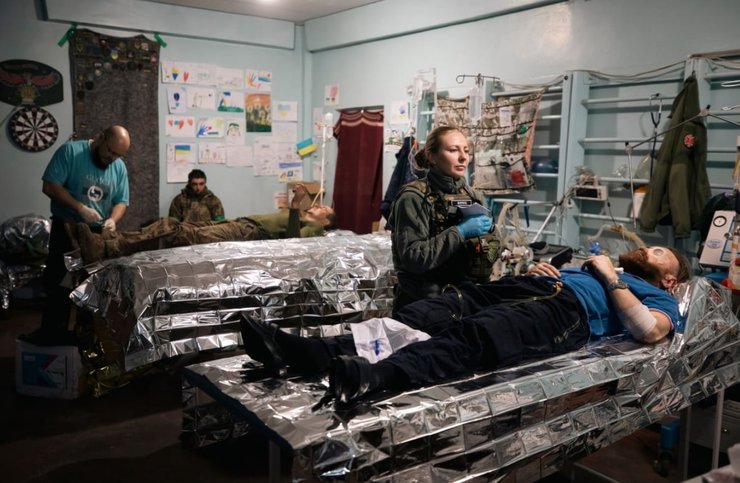 Стабилизационный пункт ВСУ, врачи и раненые