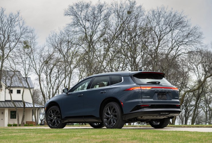 Toyota Crown Signia, новая Toyota Crown Signia 2025, Toyota Crown, новая Toyota Crown, новая Toyota Crown, кроссовер Toyota