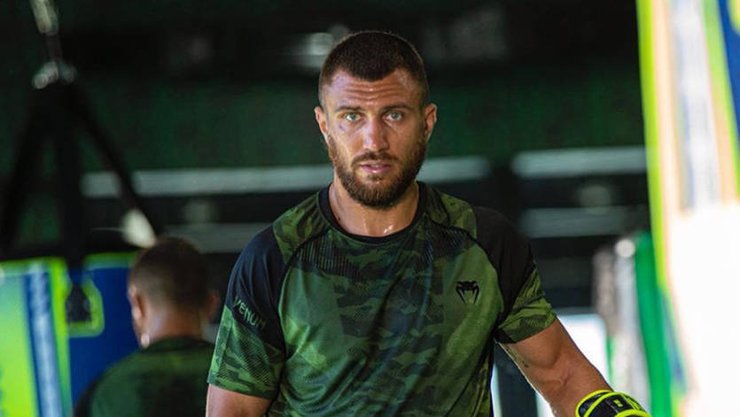 Василь Ломаченко