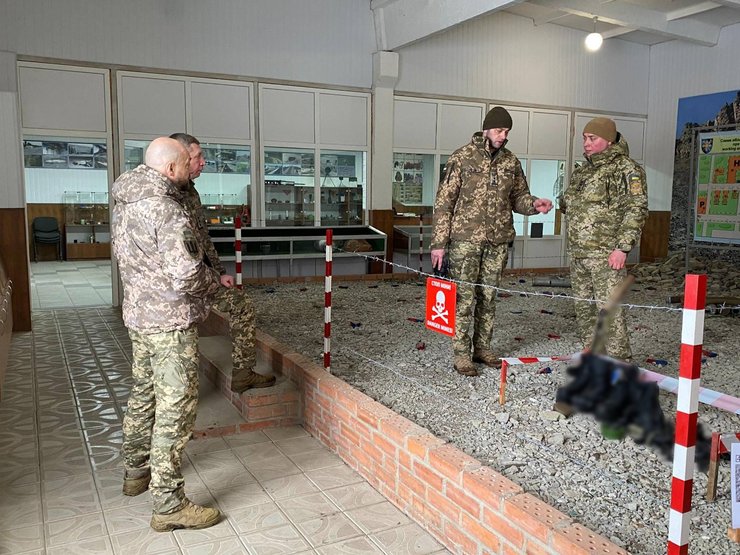 защитная обувь для саперов