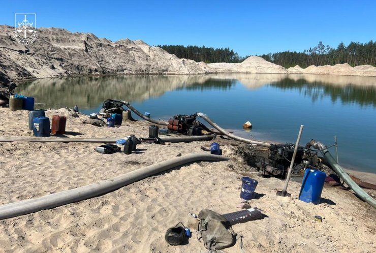 незаконная добыча янтаря ровенская область