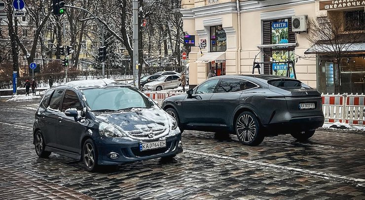 Avatr 11, Huawei Avatr 11, електромобіль Avatr, Електромобіль Huawei, китайський електромобіль