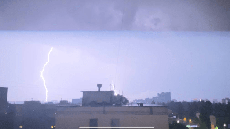 гроза, київ, блискавки