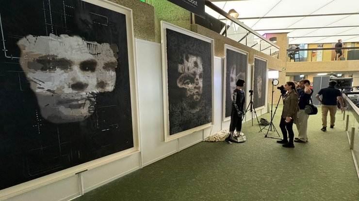 Портрет, Алан Тюрінг, Ai-Da, робот, фото